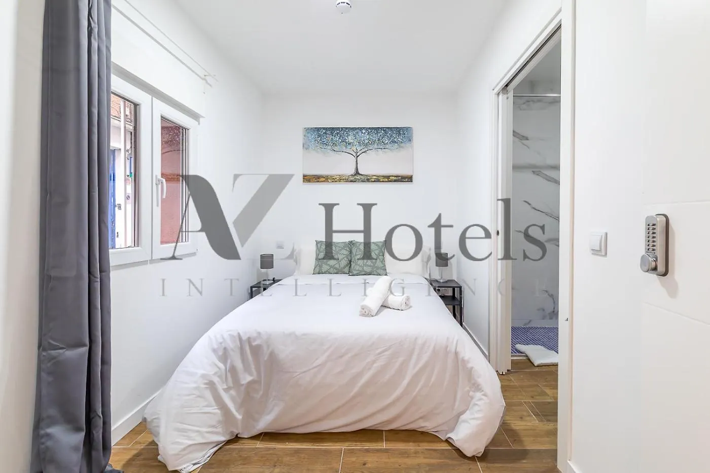 Hotel Ayz Luis Cabrera-Auto Check-In Property Madrid