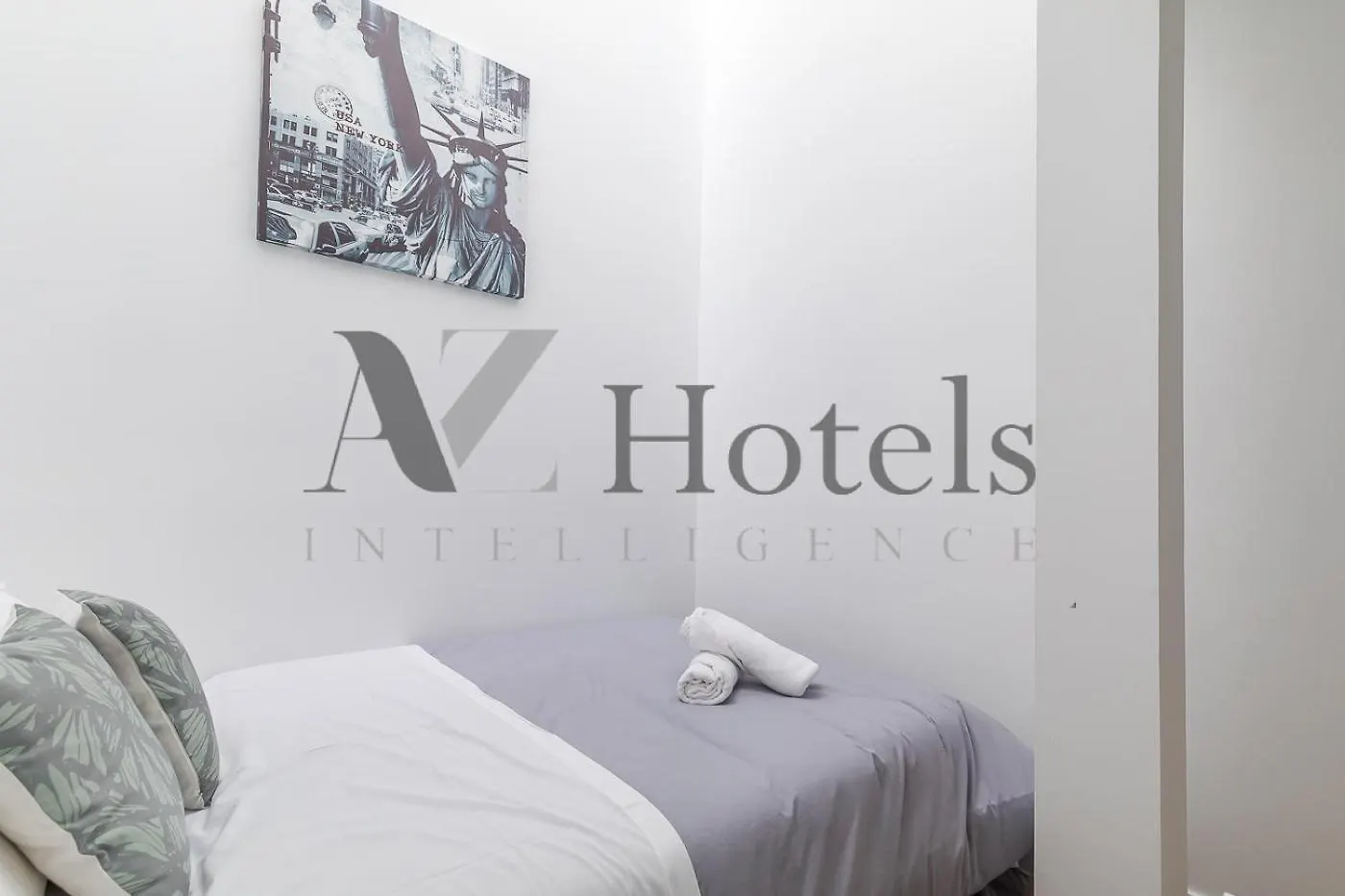 Ayz Luis Cabrera-Auto Check-In Property Madrid Hotel