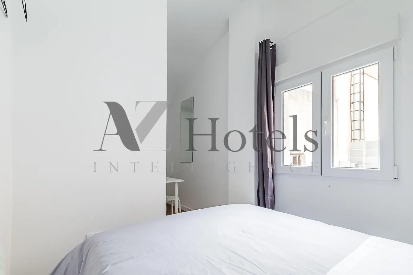 Hotel Ayz Luis Cabrera-Auto Check-In Property Madrid Spain