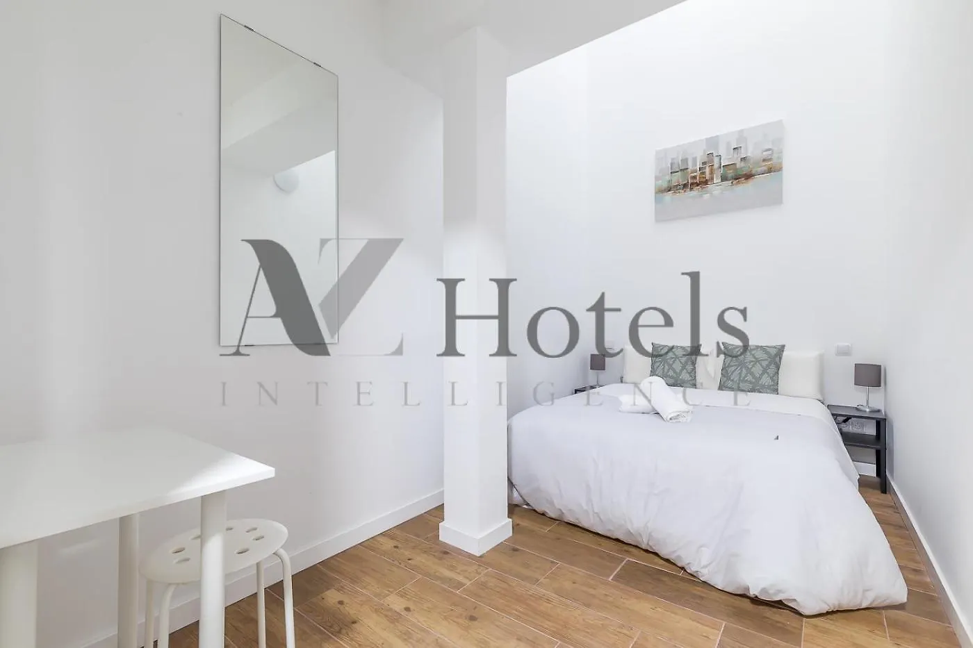 Ayz Luis Cabrera-Auto Check-In Property Madrid Hotel