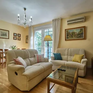 Apartamento Carlos-1, Madrid