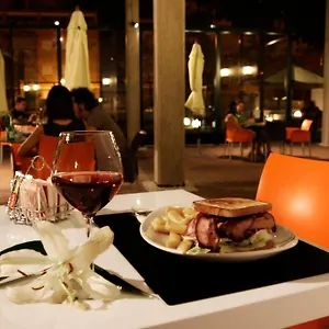 Hotel Tach Airport, Madryt