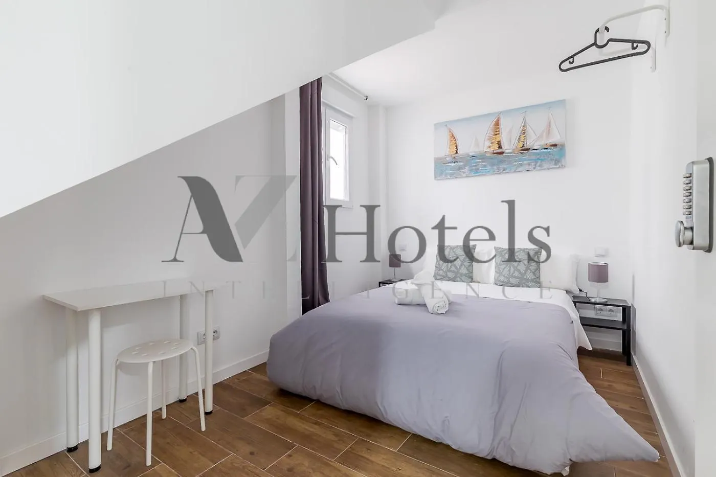 Ayz Luis Cabrera-Auto Check-In Property Madrid 0*,  Spain
